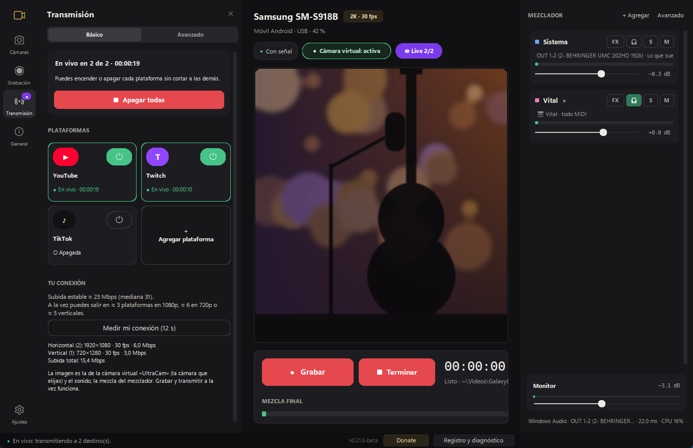 Panel Transmisión: recuadros de YouTube, Twitch y TikTok, cada uno con su botón de encendido, y la prueba de velocidad.